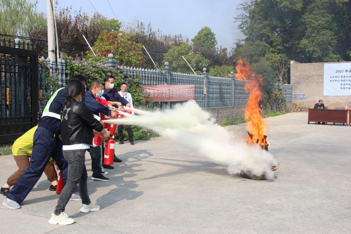 常德市湘北汽車運(yùn)輸有限公司,常德包車客運(yùn),常德旅游服務(wù),校車服務(wù)