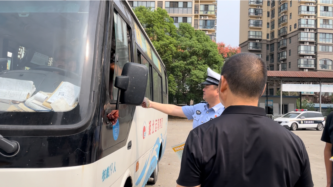 常德市湘北汽車運輸有限公司,常德包車客運,常德旅游服務(wù),校車服務(wù)